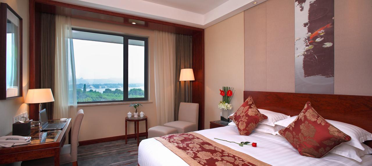 Deefly Lakeview Hotel הנגז'ו מראה חיצוני תמונה
